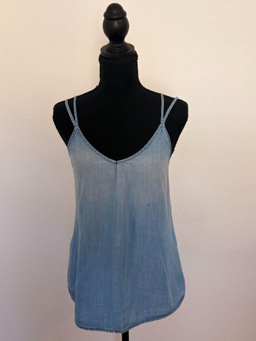 Chic light denim tank top from Clothe & Stone Size XS